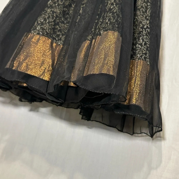 gorgeous rose appliqué / sequined / embossed dress size "28" made in India - Picture 4 of 5